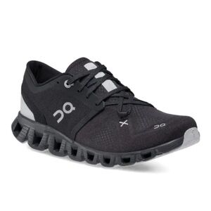On Cloud Womens shoes X3 size 9 black, On Running, On Clouds